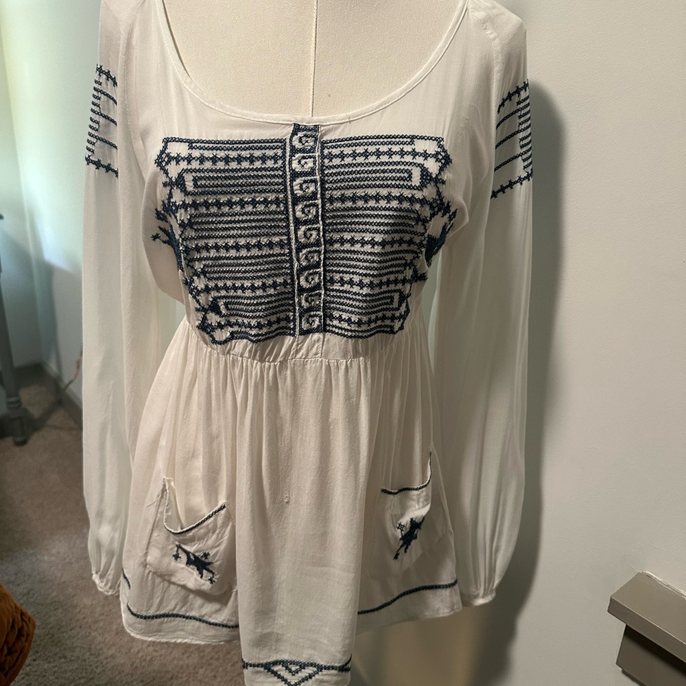 Monoreno Cream Blouse with Navy Embroidery